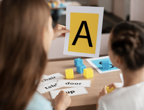 À quel âge peut-on entrer en maternelle à Paris et quelles sont les activités qui y sont proposées ?